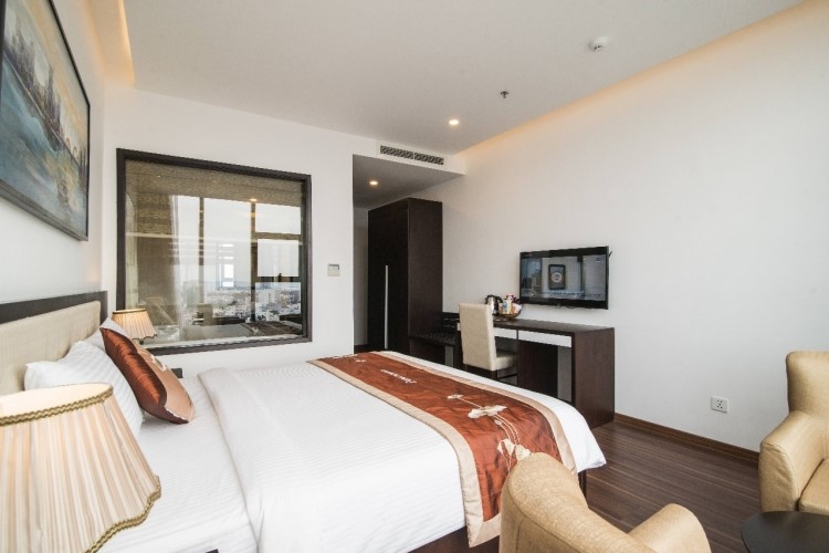 Phòng Deluxe Queen Ocean View